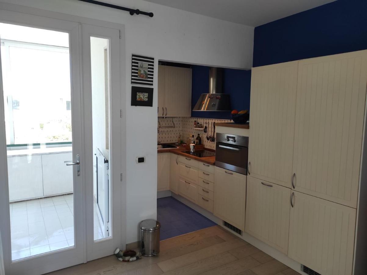 Grazioso Appartamento Vicino Al Mare San Cataldo  Esterno foto